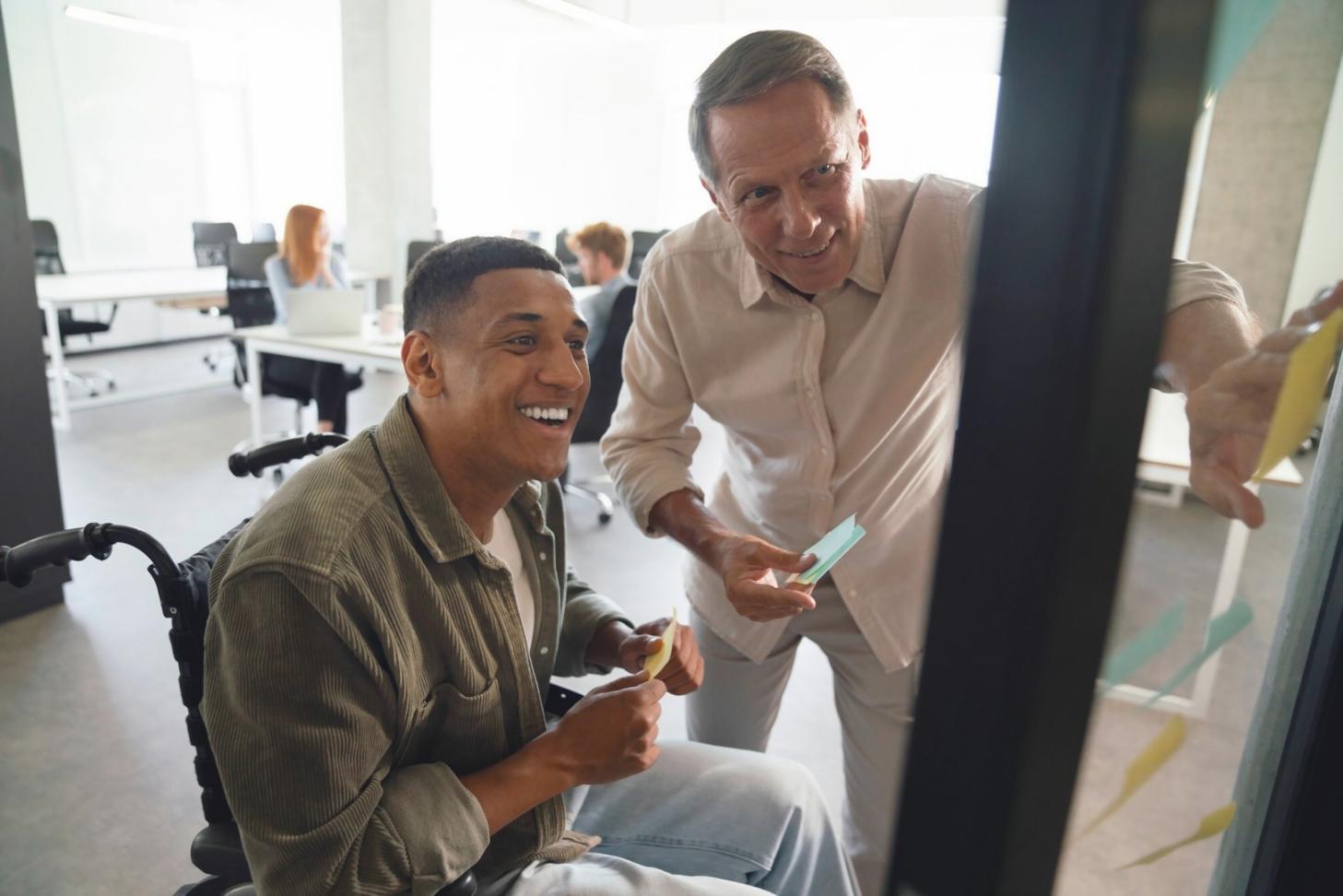 Equipo de Talrexiona trabajando en estrategias financieras colaborativas